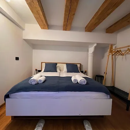 La Casa 77b Любляна